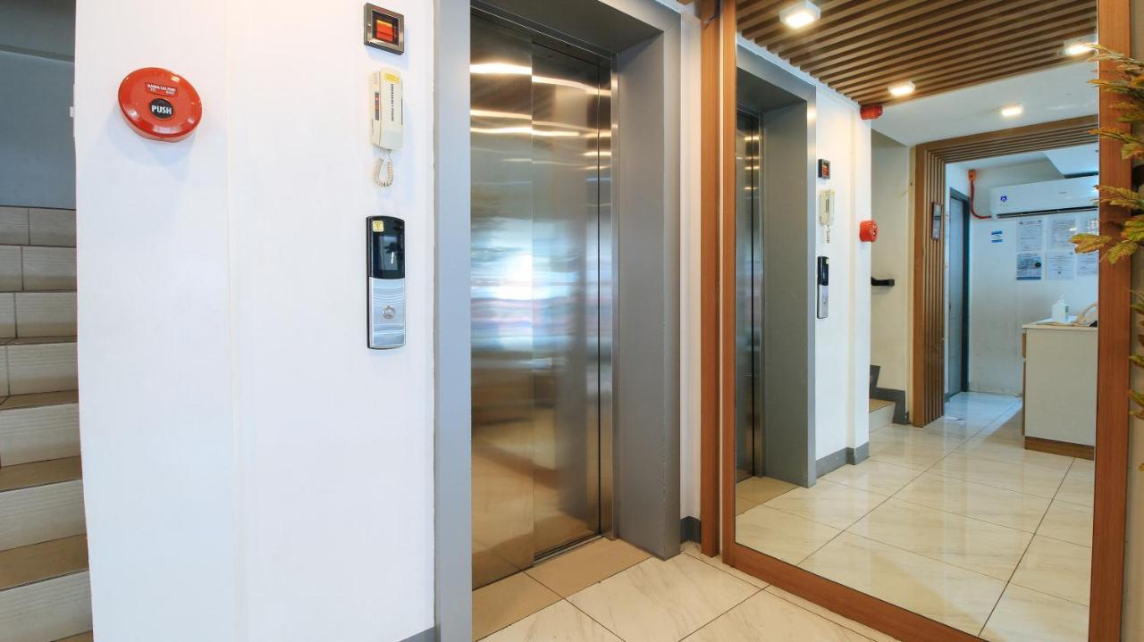 RedDoorz Plus @ Jardin Suites Guadalupe Nuevo Mandaluyong Exterior foto